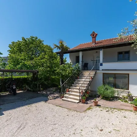 Apartment Sabina 2,